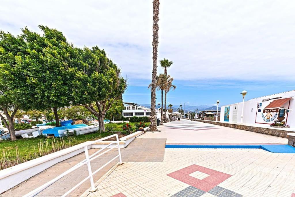Sea Apartment Torre Del Mar Eksteriør billede